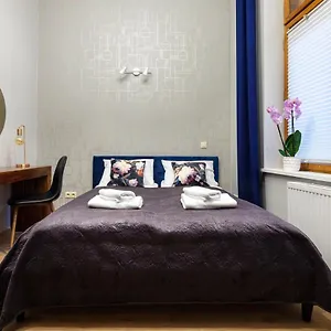 https://cracwow-market-squere-apartment.krakowhotelspoland.com